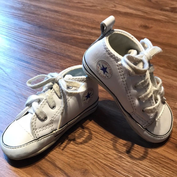 Converse Chuck Taylor First Star Sneakers - Size 3 - Picture 2 of 5